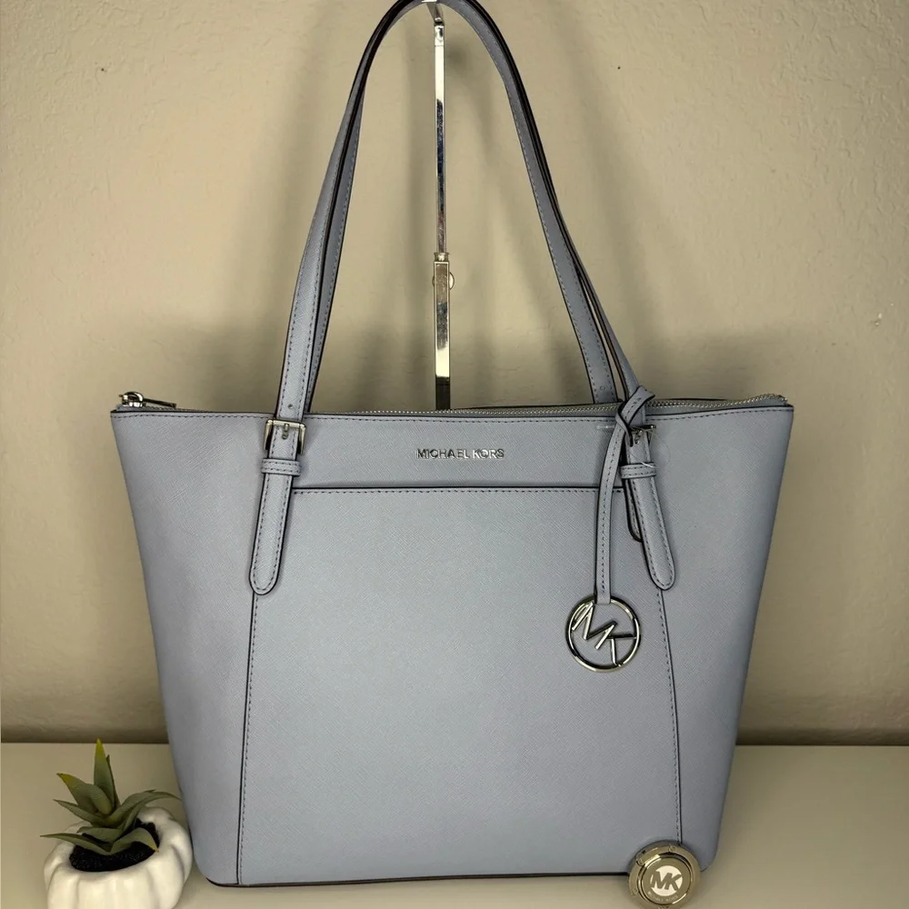 MICHAEL KORS Pale Blue Leather Ciara Tote + Purse Hook in Pale Blue - NWT - Picture 1 of 10